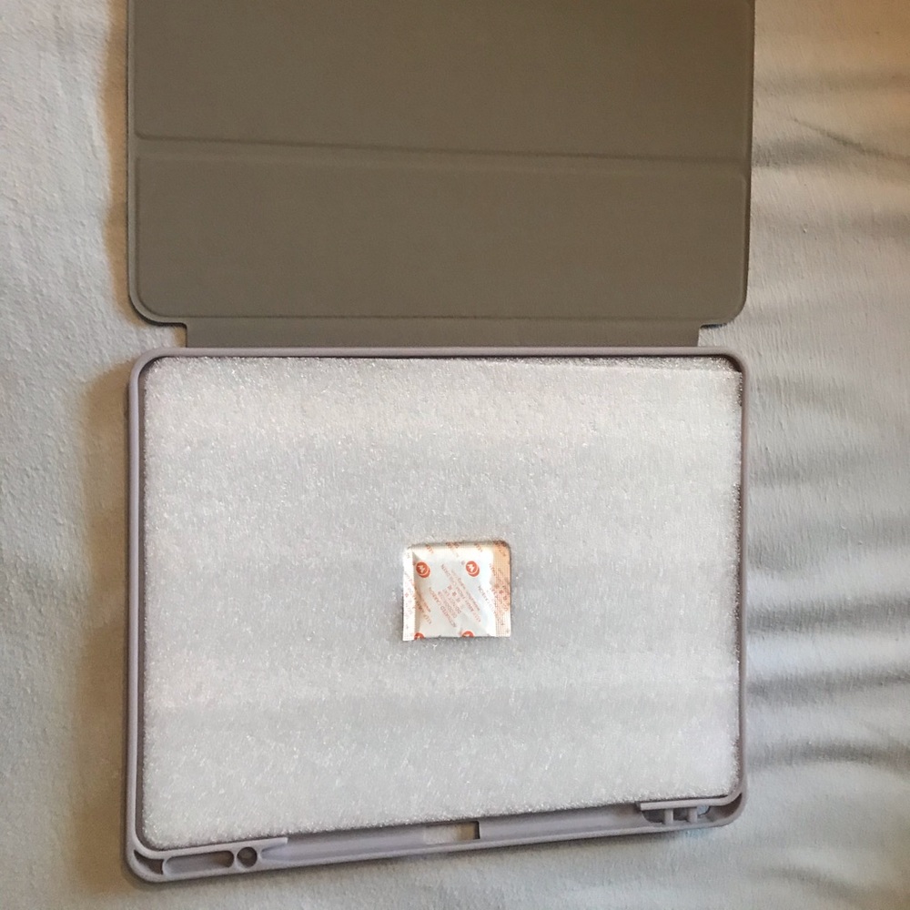 iPad case - Picture 3 of 3